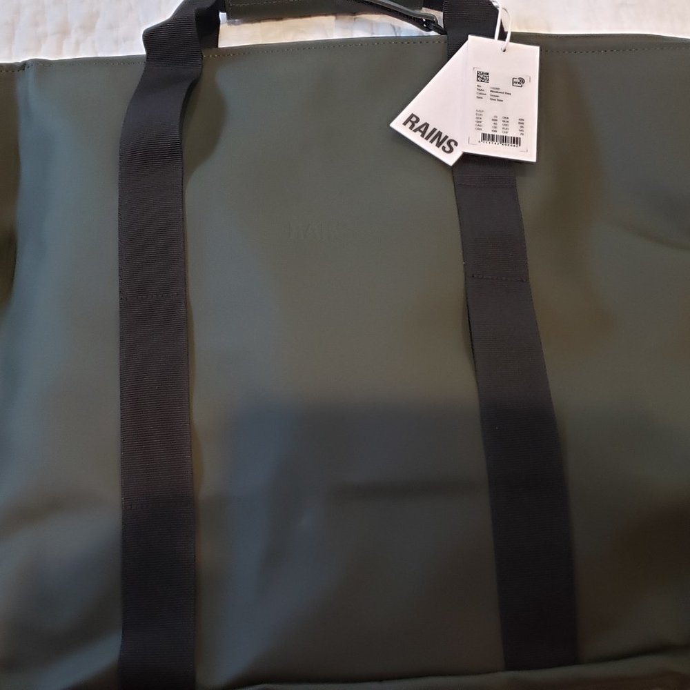 NWT: Rains Weekend Bag - Picture 5 of 6